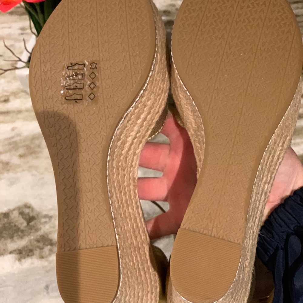BEAUTIFUL MICHAEL KORS WEDGES - Picture 6 of 6
